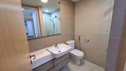 The Lakefront Residences (D22), Condominium #554577251